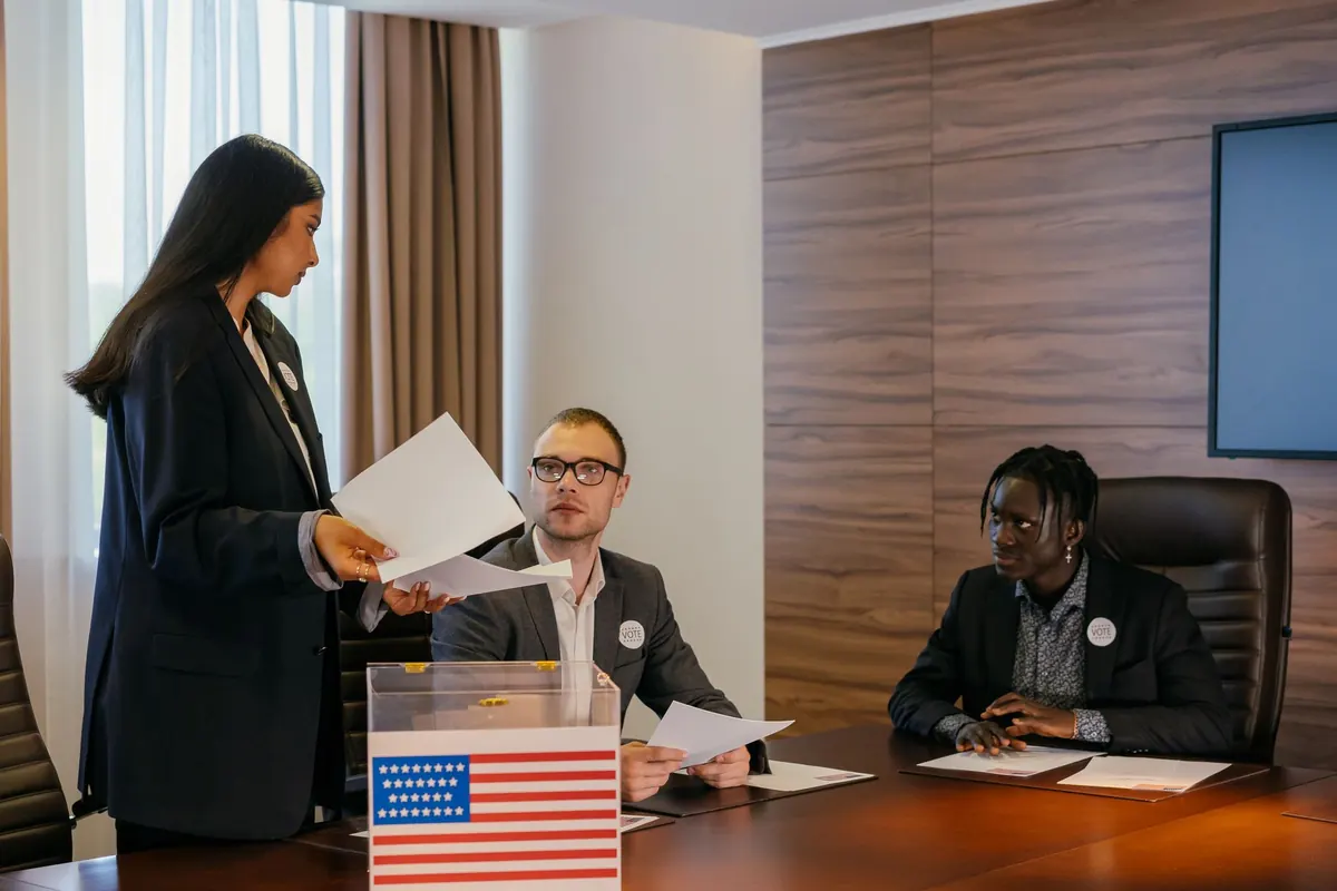 How to Follow a Local City Council Story in English